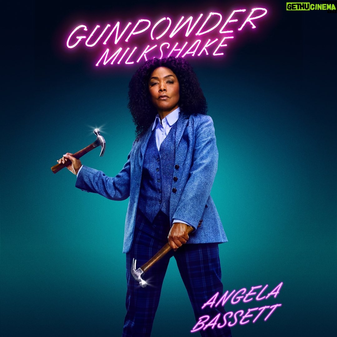 Angela Bassett Instagram - Itβs hammer time π¨π¨
GUNPOWDER MILKSHAKE will be in cinemas internationally this summer. Also on Netflix in USA/Canada/Nordics July 14th #GunpowderMilkshake π₯π«π£@studiocanal @gunpowdermilkshake
