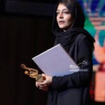 Sare Bayat Instagram - .
امشب،براى من شبِ عجيبى بود،،،تلفيقى از حس هاى مختلف در سراسرِ وجودم.به هر حال،،،گذشت،با تمامِ اتفاقات عجيبش،،،شك ندارم آقاى معلم همراه ما بود و ناظرِ همه چيز. ممنونم كه بنده رو لايق دونستين🙏دوستدار هميشگى شما.ساره بيات.
.
ومن چقدر امشب را دوست داشتم🙏
.
پی نوشت: جایزه بهترین بازیگر زن درام تلویزیون در هفدهمین جشن حافظ
.
عکس از حانیه زاهد عزیزم
.
#ساره_بیات 
#sareh_bayat #sarehbayat