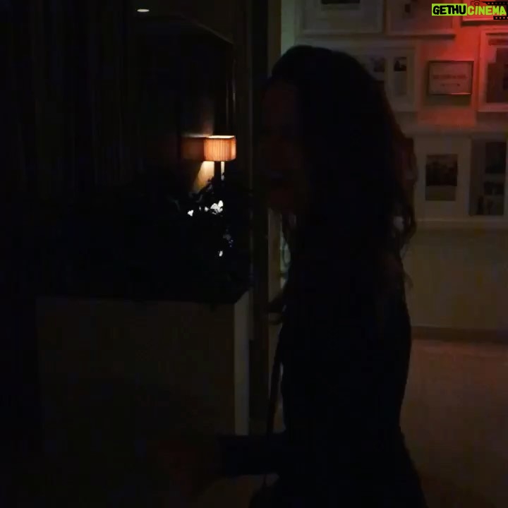 Sarah Paulson Instagram - Making a friend “later” in life (Jesus) can be so fucking sweeeeeet. Couldn’t live without you @elizabethreaser I love you. Happy Birthday soul sister.