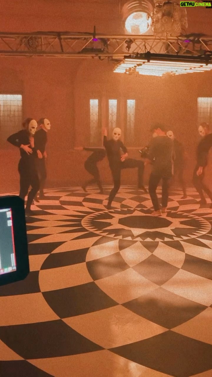 Aurora Aksnes Instagram - Cure for me music video is out soooooo very soon✨💫🪄