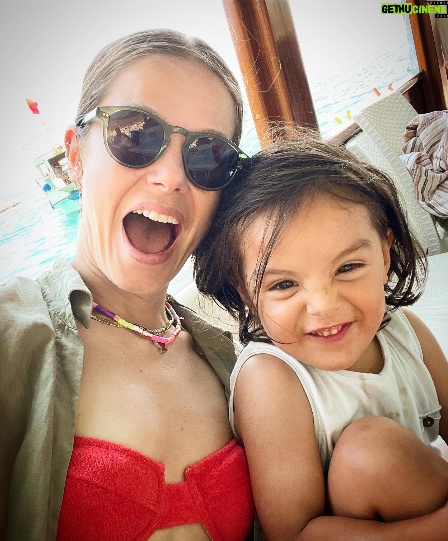 Burcu Biricik - 234.7K Likes - BebekuΕum β€οΈπ€© #atlas #halakuzusu