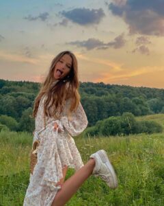 Liza Anokhina Instagram - 