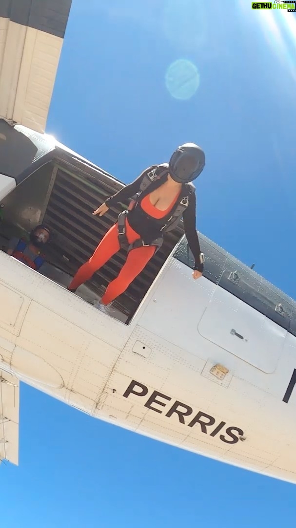 Kinsey Wolanski Instagram - Reediting my stunt reel to submit to my acting management but for now here is my old stunt reel….. this is about a year old so I have so much more to add but have to admit I’m pretty proud of this.