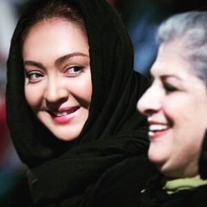 Niki Karimi Instagram - خداحافظ عشق من 
به غزل و عسل و على عزيزم تسليت مي گم
🖤