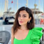 Özge Yağız Instagram –