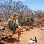 Kinsey Wolanski Instagram - Made some friends 🐦 @fashionnova fashionnovapartner #fashionnova