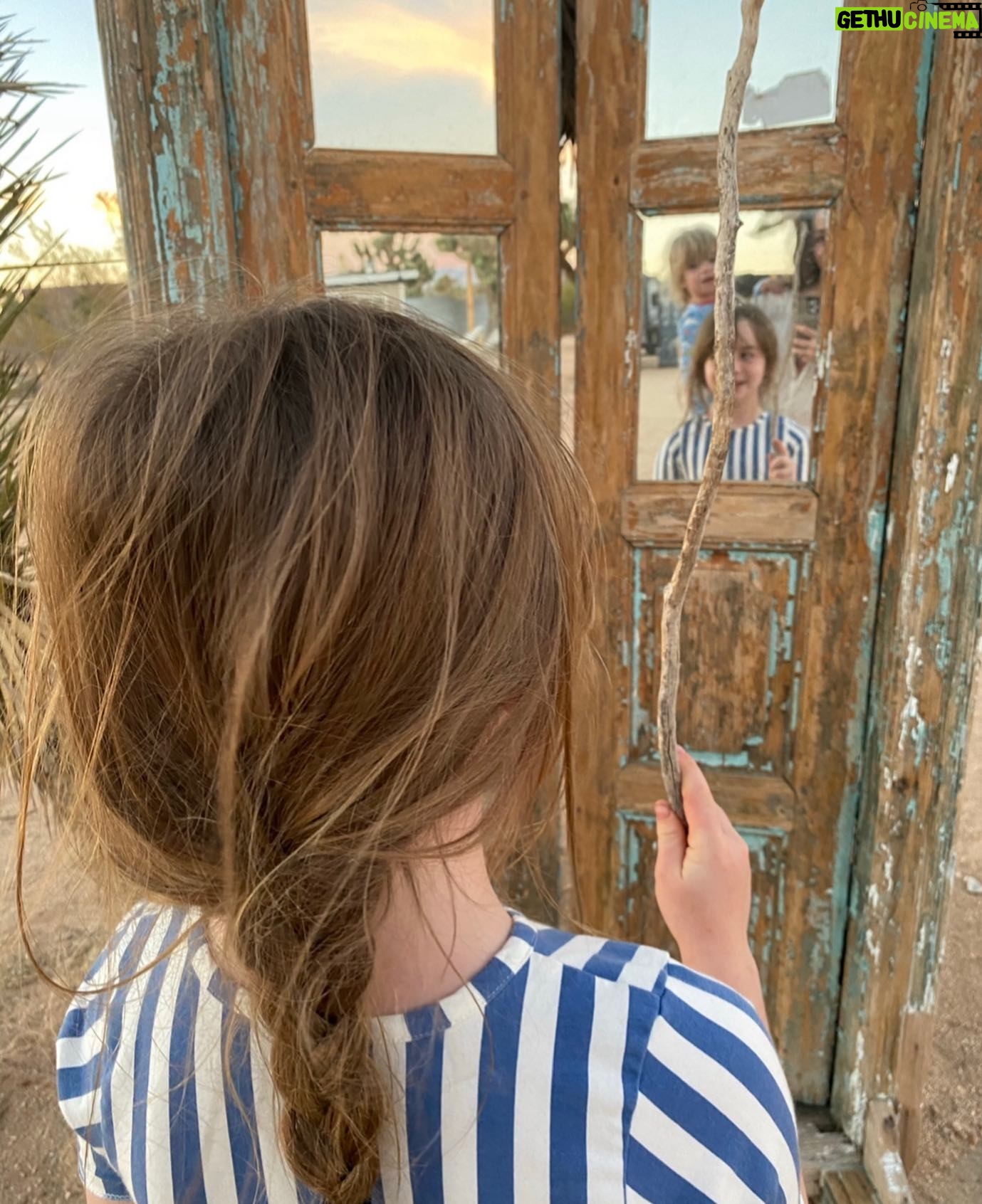Caterina Scorsone Instagram - Two of my babies are in school. And I feel like I stumbled through a wardrobe time tunnel. #babies #littleladies #proudmama #maidenmother ❤️