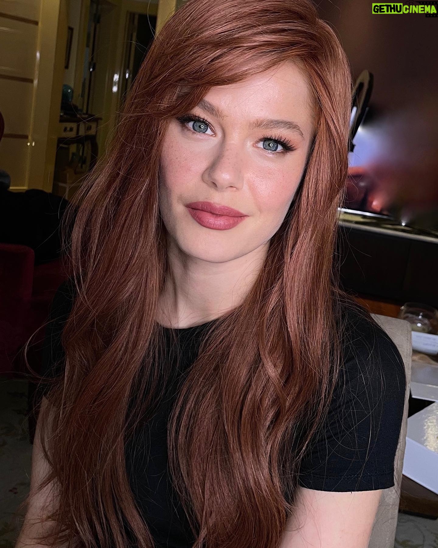 Burcu Biricik - 521.7K Likes - Curcuβnun ellimsi tonu π€πΊ
@emotionturkiye ππβΊοΈ