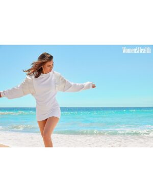 Lauren Cohan Instagram - I’m so happy to share this with you all today 😊…

Thank you @womenshealthmag for such a great experience. ❤️

“Lauren Cohan is known for fighting zombies on #TheWalkingDead—and in real life, WH's October cover star has also fought hard for a healthier perspective 💪 This year, her plan of attack has included taking a social media breather, workouts that help her stay connected to herself, and embracing what lies ahead in her career and her life. "If your principles are rock solid, then the place you’re supposed to go is unmissable," she says. Read the cover story at the link in bio, and grab a copy on stands 9/28! ⚡️ #WHstrong

Photographer: @wattsupphoto 
Editor-in-Chief: @lizplosser 
Writer: @somekindofemme
Fashion Director: @kgsaladino 
Hair: @bridgetbragerhair 
Makeup: @jennakristina 
Prop styling: @piecesofcate 
Production: @crawfordandcoproductions
Swimsuit: @7days_active
Earrings: @tiffanyandco