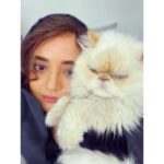 Narges Mohammadi Instagram - من و پشمک سر صحنه🌸🤗