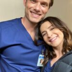 Caterina Scorsone Instagram - Is your popcorn popped? Is your beverage bevvy? Are you ready to ride this thing, loop-de-loops and all? Season 18 Grey’s Anatomy, kicking off in 5-4-3-2- 🎢🧨💔🤯❤️🥳
