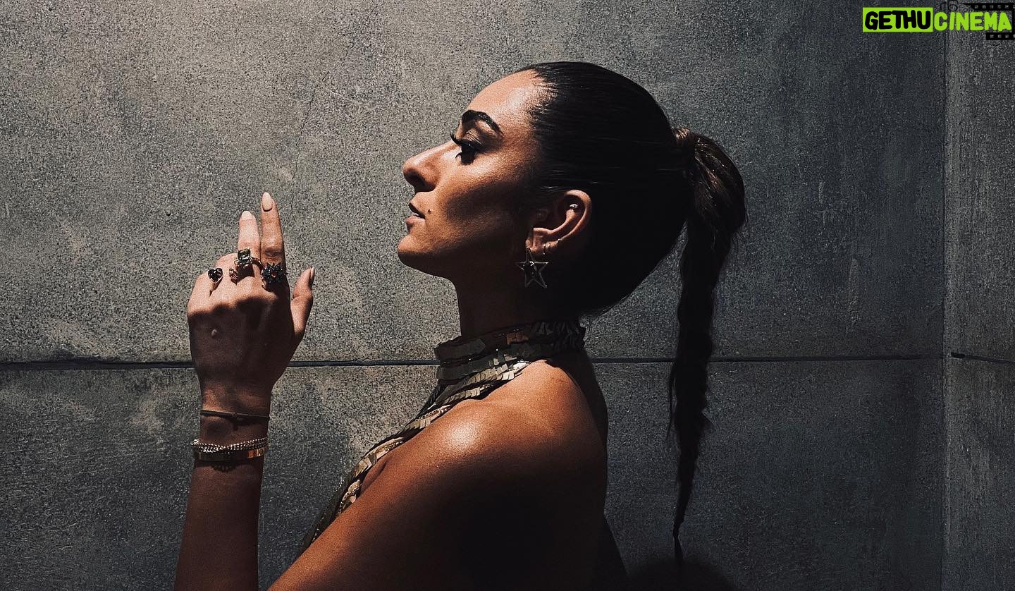 Amina Khalil Instagram - G F F 21 @visualsofzeina