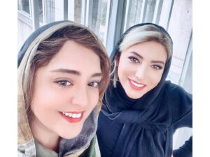 Narges Mohammadi Instagram - چقدر سر کار با تو خوش میگذره 🤗🤗
تو وسط این همه خستگی و استرس چه خوبه هستی 
همیشه بخندی و شاد باشی دوست بامزه من♥️