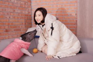 Victoria Song Instagram - Cold outside but warm inside. #WeLoveWinter @moncler
