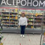 Marina Fedunkiv Instagram - С раннего утра танцую везде, ведь сегодня вышла моя новая песня «Не Моника Беллуччи» 🥳💥💅🏻 Ссылка на полную версию в шапке профиля Инстаграм. ⤴️ 

Песня-ответ всем, кто хочет видеть нас исключительно идеальными, 

Большое спасибо талантливейшая Аня Бастон @anabaston за то, что написала #НеМоника специально для меня ❤️ 

@newtone_sound спасибо за запись, @makarsong за работу над аранжировкой и @georgishilin за сведение и финализацию звука.

Как вам песня? В конце видео кое-что заметили? 😏

Вечером в честь выхода #НеМоника пост от тревел блогера Марины с новыми проблемами из Италии 🔥

#федункив #маринафедункив #немоника #моникабелуччи #песня #хит #актриса #певица #камеди #танцуем #мамаколяна #советскаяльвица