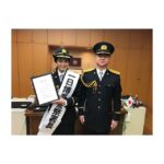 Mio Imada Instagram – 1日博多警察署長させていただきました。
藤林署長さんと☺︎
ありがとうございました♡