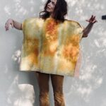 Caterina Scorsone Instagram - My eldest decided we would go as The Walking Bread. We did. Happy Halloween. 🍞👻🎃💛