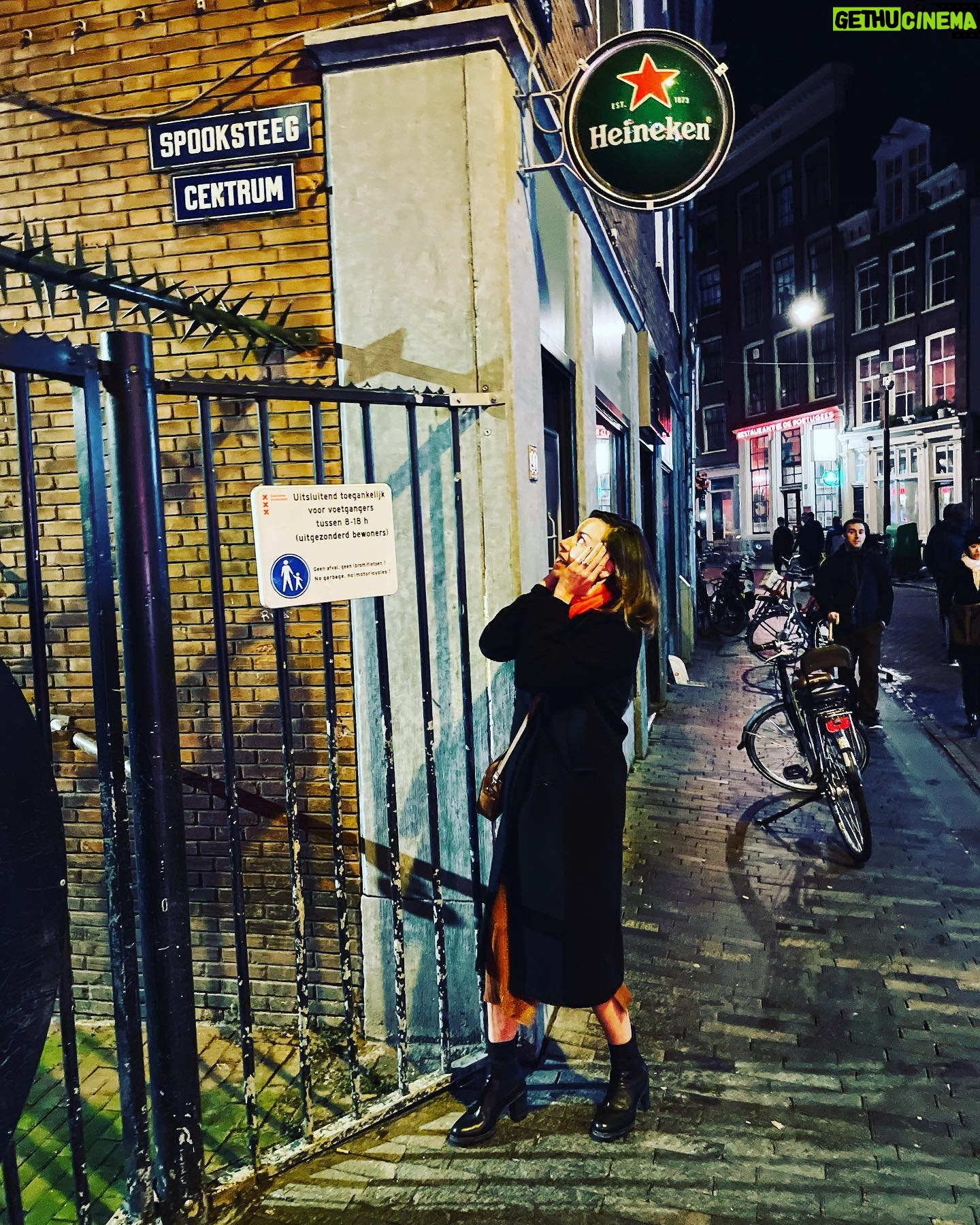 Aubrey Plaza Instagram - FIJNE HAGOWEENY #ghostalley #christmaswitch