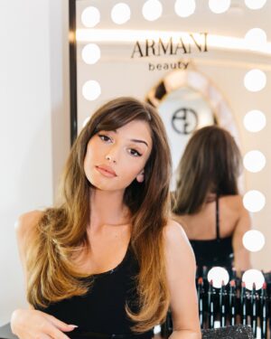 Mimi Keene Instagram - Thank you @bazaaruk & @armanibeauty 

📸 @ionawolffphoto & @naokoscintu 
✂️ @larrykinghair 
💄 @naokoscintu