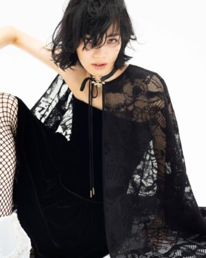Nana Komatsu Instagram - @harpersbazaarjapan 🖤🤍