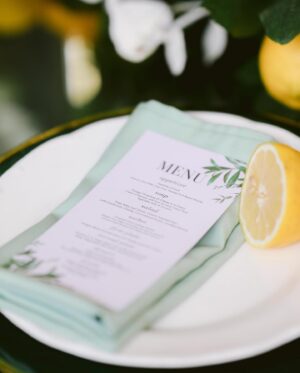 Jennylyn Mercado Instagram - Our wedding wouldn’t have been made perfect without the help of some of our favorite local businesses! 
Thank you to @garydacanay_eventstylist for the wonderful styling of our venue, for setting such a wonderful ambiance at tinanggal pa talaga lahat ng pollen sa fresh flowers just so my allergies arent triggered 😍 Thank you rin sa @juancarlocatering for the perfect wedding menu, to @audreyspastries for the beautiful carefully-crafted cake,and to @thepurplewok for our staff meals❤️🥰 Maraming salamat po 💖