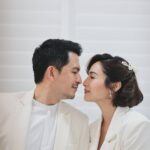 Jennylyn Mercado Instagram – Mr and Mrs Ho! #ForevernaHosiJenatDen
.
.
@teampatdy @nelwinuyphoto
@antheabueno @vaniaromoff @edwintan_ph