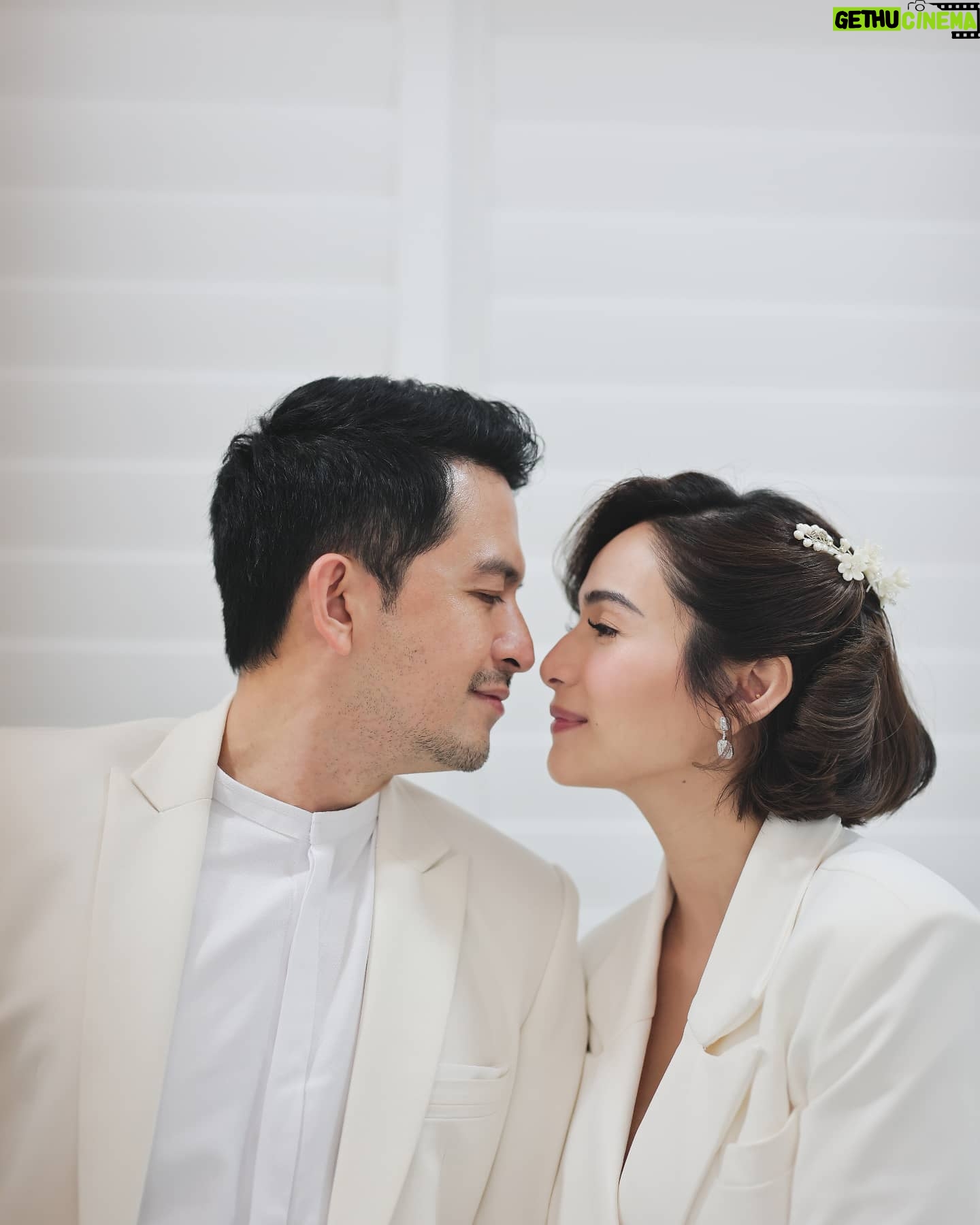Jennylyn Mercado Instagram - Mr and Mrs Ho! #ForevernaHosiJenatDen
.
.
@teampatdy @nelwinuyphoto
@antheabueno @vaniaromoff @edwintan_ph