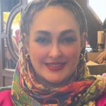 Elham Hamidi Instagram - .
هیچ کس نمی تونه به عقب برگرده
و شروع تازه ای داشته باشه
اما هر کسی می تونه از الان شروع کنه
و یک پایان شاد بسازه
.
.
.
.
#الهام_حمیدی #شادی #زندگی #امید