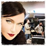 Şevval Sam Instagram - …Ve yine tam gaz @yasakelmafox 💄💄💄💄💄💄❤️❤️❤️❤️⭐️⭐️⭐️⭐️⭐️⭐️⭐️ @ismail.kaplan