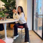 Özge Yağız Instagram -