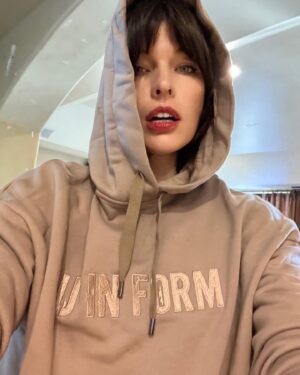 Milla Jovovich Instagram - Wait WHAT?? It’s my BIRTHDAY?? Jeez ok fine, I accept it. I might not be happy about it, but hey! Life goes on and I gotta turn 40 effin 6 at some point and it just happens to be now.🥳 Thank you to all my amazing followers, you guys have been incredible all these years. You haven’t allowed my super polarizing posts to turn you off of my page and I’m so grateful for that. To find so many kindred spirits who believe the world can change as I do. Some of you don’t agree, but you’ve hung on. Thank you for that. Some of you are new and well what can I say, some things you’ll enjoy and some you won’t agree with, but it will never be boring!😉 Thank you to my dear friend @ivannikolaev1 for my amazing new sweatsuit combo! What an amazing collab you’ve done with @u_in_form clothing! Me and my family are LIVING in these awesome outfits! We love you guys!!!❤️❤️❤️ So I’m having some wine to celebrate another fucking year😛 and I hope you all have an amazing holiday season. While I drink birthday wine.🤷🏻‍♀️If you’re with your family, don’t get caught up in politics and if you’re alone have a 🍸 and enjoy the hell out of it.💥 I love you guys. Thank you for all your love in return.❤️❤️❤️😘😘😘