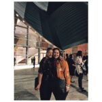 Melissa Benoist Instagram - When we were so lucky and saw @itzhakperlmanofficial play Bach at @laphil 🎻💞