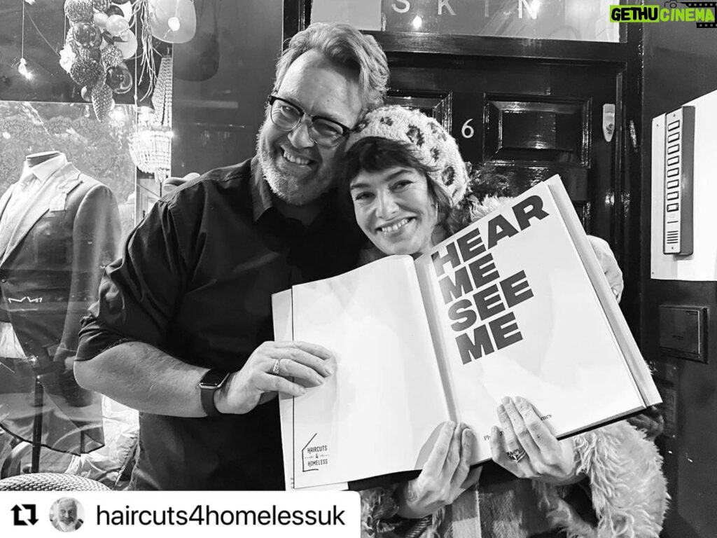 Lena Headey Instagram - THE BOOK IS AVAIL 💥💥💥… WANT TO GIVE A GIFT WILL HONESTLY CHANGE LIVES .. THIS IS IT .. SMALL DOES MAKE A DIFFERENCE…  AND ITS PROPER BEAUTIFUL .. LINK TO PURCHASE IS IN BIO 👆👆👆👆👆👆👆👆👆👆👆 LINK UP THERE ……@haircuts4homelessuk  ALL PROFITS GO TO THE CHARITY. ❤️❤️❤️❤️❤️
・・・
#hearmeseemebook hand delivered 
🖤 
🖤
You can buy your copy on our Haircuts4Homeless website with 100% of the profits going to the Haircuts4Homeless registered charity. 
Link in BIO