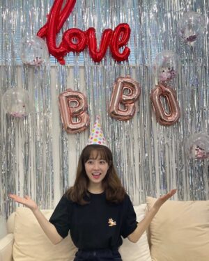 Park Bo-young Instagram - .
올해도 잘 부탁드립니다❤️
새해 복 많이 받으세요🙇‍♀️