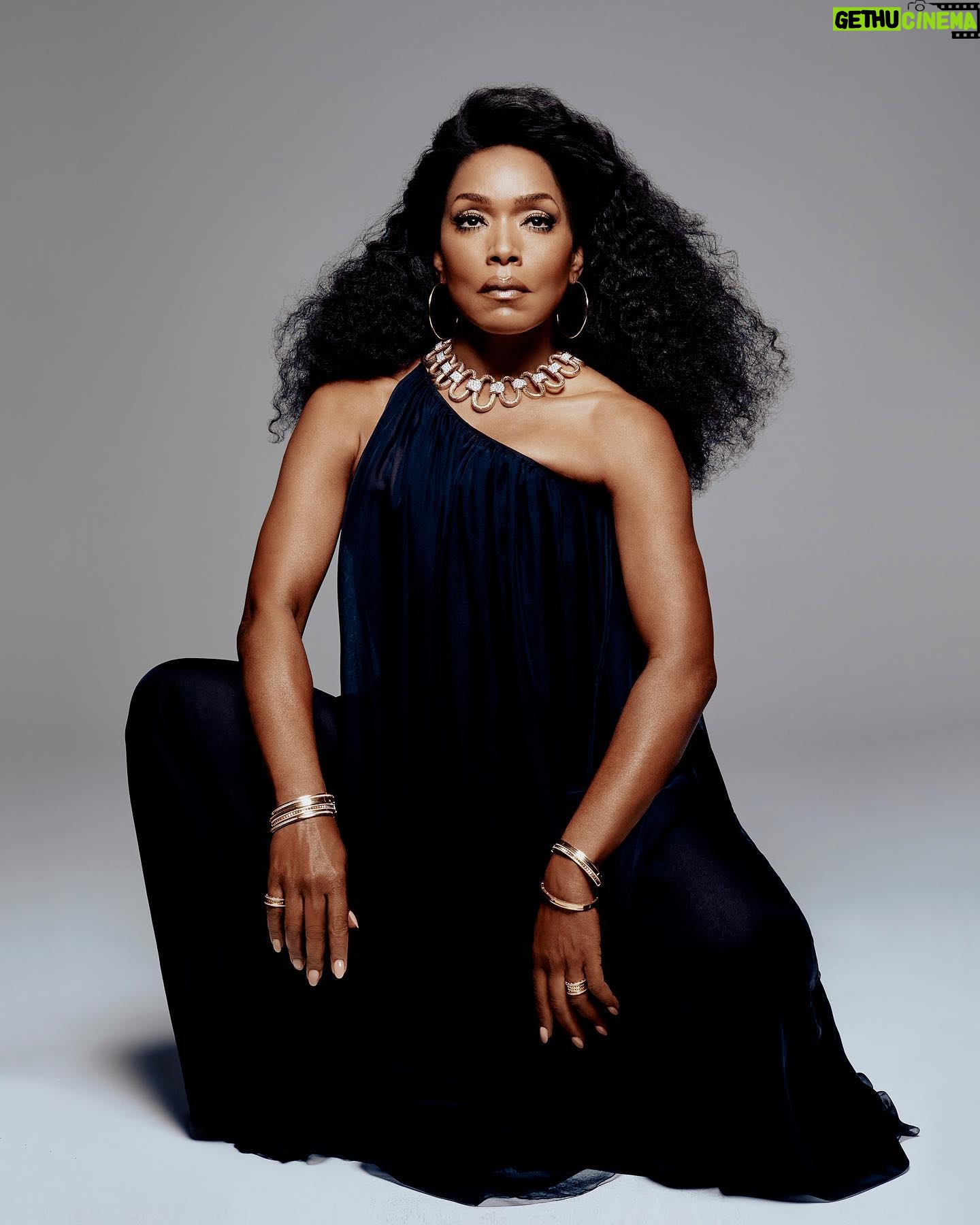 Angela Bassett - 204.7K Likes - It continues… @instylemagazine 💜🖤💜
