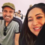 Niki Karimi Instagram – 🌺
.
در كوران اكران 

“اتاباى” يادم باشد كه از ديگر ياران جانم هم نام بياورم 
كه همه با انگيزه و ايمان كنارم بودند
عكس اول ايمان اميدوارى عزيز گريمور و چهره  پرداز اتاباى ، مرد ارام و هنرمند كه هميشه همكارى با او لذت بخش و شگفت انگيز است
عكس دوم حسين جمشيدى گوهرى عزيز تدوين گر فيلم كه با اشتياق و انرژى لحظه به لحظه و از سر صحنه كنارم بود
عكس سوم اصغر نژاد ايمانى عزيز طراح صحنه اتاباى كه همكارى خوبى را كنارشان تجربه كردم

عكس: اميد صالحى
@omidsalehi.pix 
@imanomidvari 
@hossein.jamshidigowhari
@asgharnejadimani 
@atabai_movie 
#آتاباى