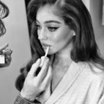Cemre Baysel Instagram –