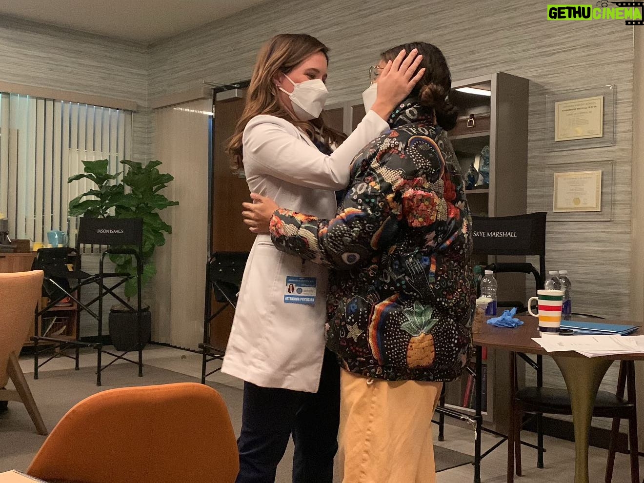 Gina Rodriguez Instagram - Good Sam was GREAT! One of the best directing experiences of my life. Check out EPISODE THREE TONIGHT on @cbstv @sophiabush