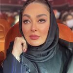 Elham Hamidi Instagram - .
٣۶۵ روز زمان می‌گذره تا یک روزش به تو بخشیده بشه!
به اسم و به احترام تو نام‌گذاری بشه...
امسال تب و تاب مادر بودن هم مضاعف شده و هر روزش با شور و شوق گذشته.
از اینجا کمک می‌گیرم تا روز زن و مادرانگی‌هایش را به تمام زنانی که مرا می‌بینند، مرا می‌شنوند تبریک بگویم.
مادران عزیز فراموش نکنید که شما رنج زندگی را شیرین و زیستنی می‌کنید.
🌹❤️🌸🌷
.
.
.
.
#روزمادر #روززن #مادر