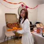 Anna Cathcart Instagram - you stole a pizza my heart