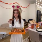 Anna Cathcart Instagram - you stole a pizza my heart