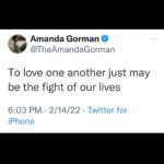 Amanda Gorman Instagram - Happy Valentine’s Day! To celebrate I brought donuts and Valentine’s to my fav local bookstores & signed a small limited number of books @skylightbooks @onceuponatimebkstore @vromansbookstore @chevaliersbooks . Even if you can’t get your hands on these signed copies, consider sending these amazing independent booksellers some much deserved love! What better way to show yourself & others love than with a book?❤️💕💗💖💞💝📕📕📕
