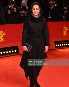 Niki Karimi Instagram - 🌸
ديشب ، برليناله ، اختتاميه جشنواره برلين
@berlinale #berlinale 
#berlinalepanorama 
#gettyimages