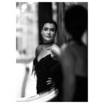 Şevval Sam Instagram - Dada Salon’da sahneye çıkmadan hemen önce, Giovanni’nin objektifinden.. @cankarabulutofficial @dadasalonkabarett