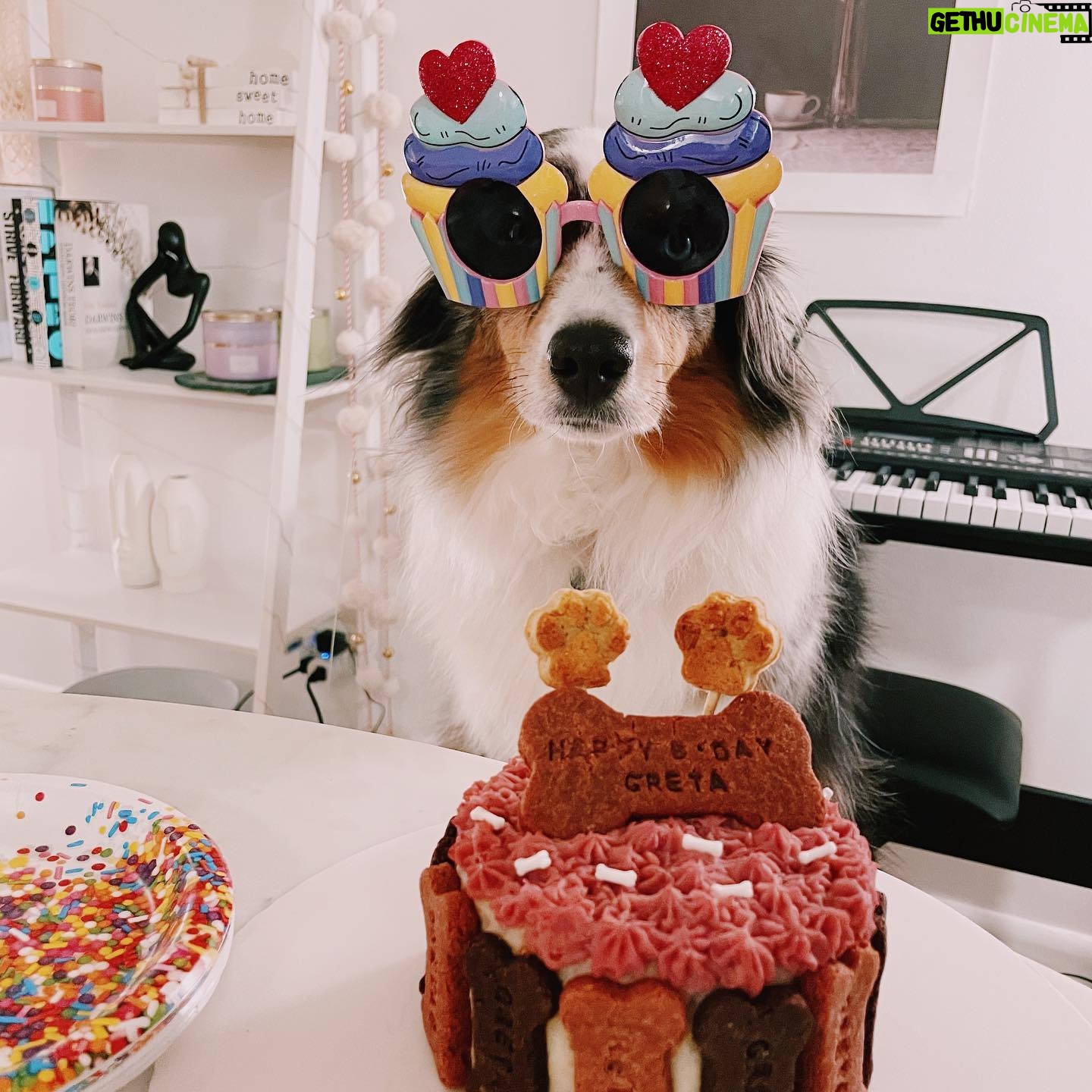 Sheryl Rubio Instagram - My baby girl está cumpliendo 5 años el día de hoy 💕 pidiéndole al universo que te quedes en esta vida con nosotros hasta que cumplas al menos 20 años (humanos) i love you!!!