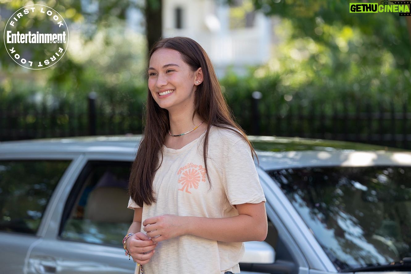 Lola Tung Instagram - a little first look @thesummeriturnedpretty ☺️ @primevideo really looking forward to summer♥️