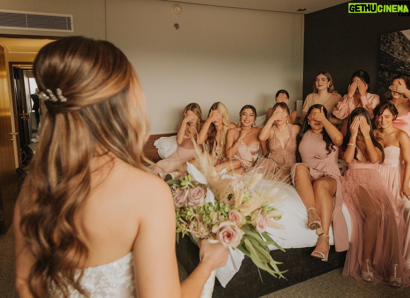 Sheryl Rubio Instagram - Primero vean lo GUAPÍSIMAS que se ven todas! Ustedes no saben todo el amor que me dieron mis niñas el ese día 🤍 me sentí tan amada y tan plena… gracias por estar en un momento tan especial y tan importante conmigo!
