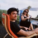 Georgina Amorós Instagram - Mi mami y un señor muy guapo que me mira seductor, creo q le gusto 💐