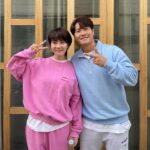 Song Ji-hyo Instagram – 은이선배님 숙 선배님 
경훈씨 만나서 반가웠습니다아
종국오빠 지원사격 성공✌🏻
