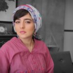 Narges Mohammadi Instagram – بهترین فصلی که دوست دارم اردیبهشت چون تولد سارای عزیزم و محسن عزیزتر از جانم ..
سارا جون تو بهترین ،همراه ترین خواهر دنیا هستی 🌺♥️🌸
دوستت دارم و ارزو می کنم امسال بهترین سال زندگیت باشه عشق منی 🎂🌸♥️🌺🌺
تولدت مبارک♥️🌺